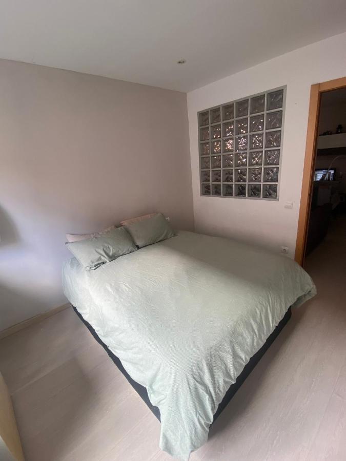 Cozy Apartment At A Great Location! L'Hospitalet de Llobregat Eksteriør billede